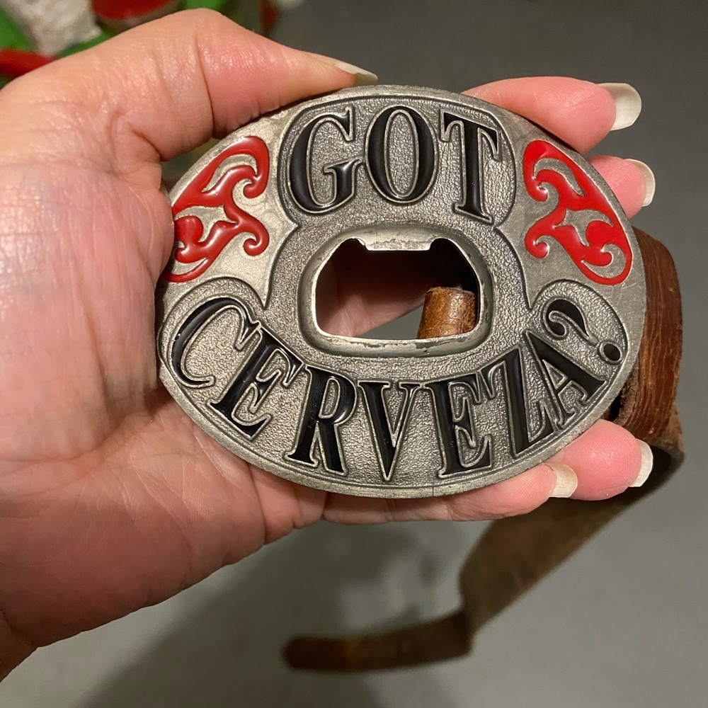 Brown  genuine Leather Belt with Silver Buckle Got cerveza 2004